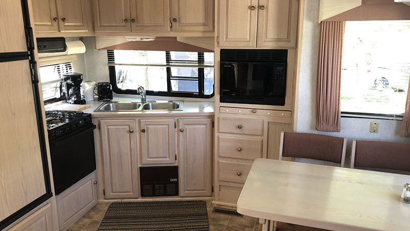 prêt à campet chat et roulotte camping melbourne estrie monteregie drummondville sherbrooke piscine chauffee 2